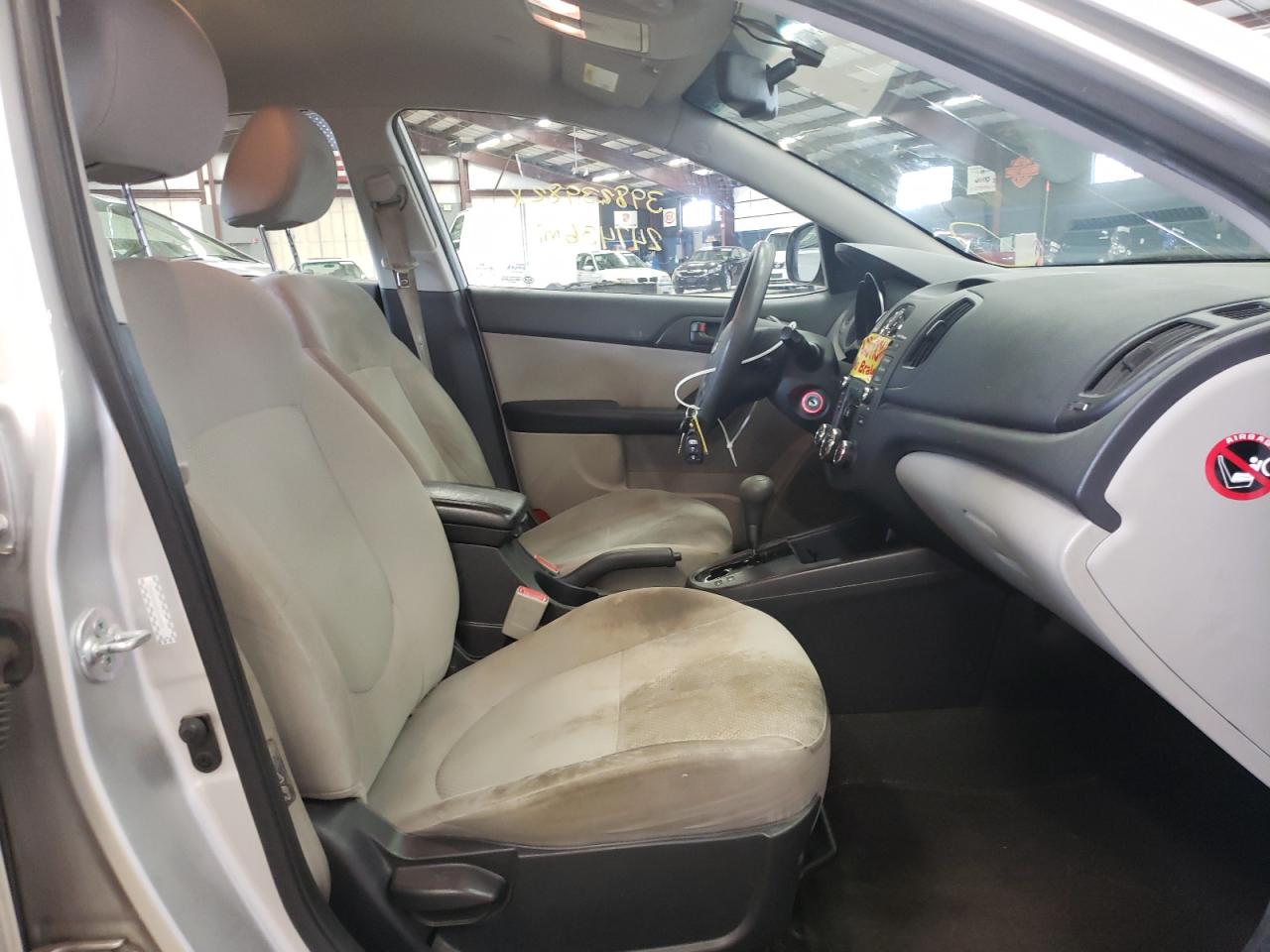 Photo 5 from auction – 2010 KIA FORTE EX with VIN KNAFU4A28A5268012