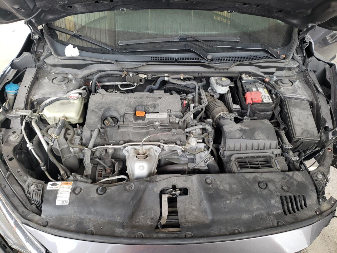 Photo 7 from auction – 2017 HONDA CIVIC LX with VIN 19XFC2F53HE023680