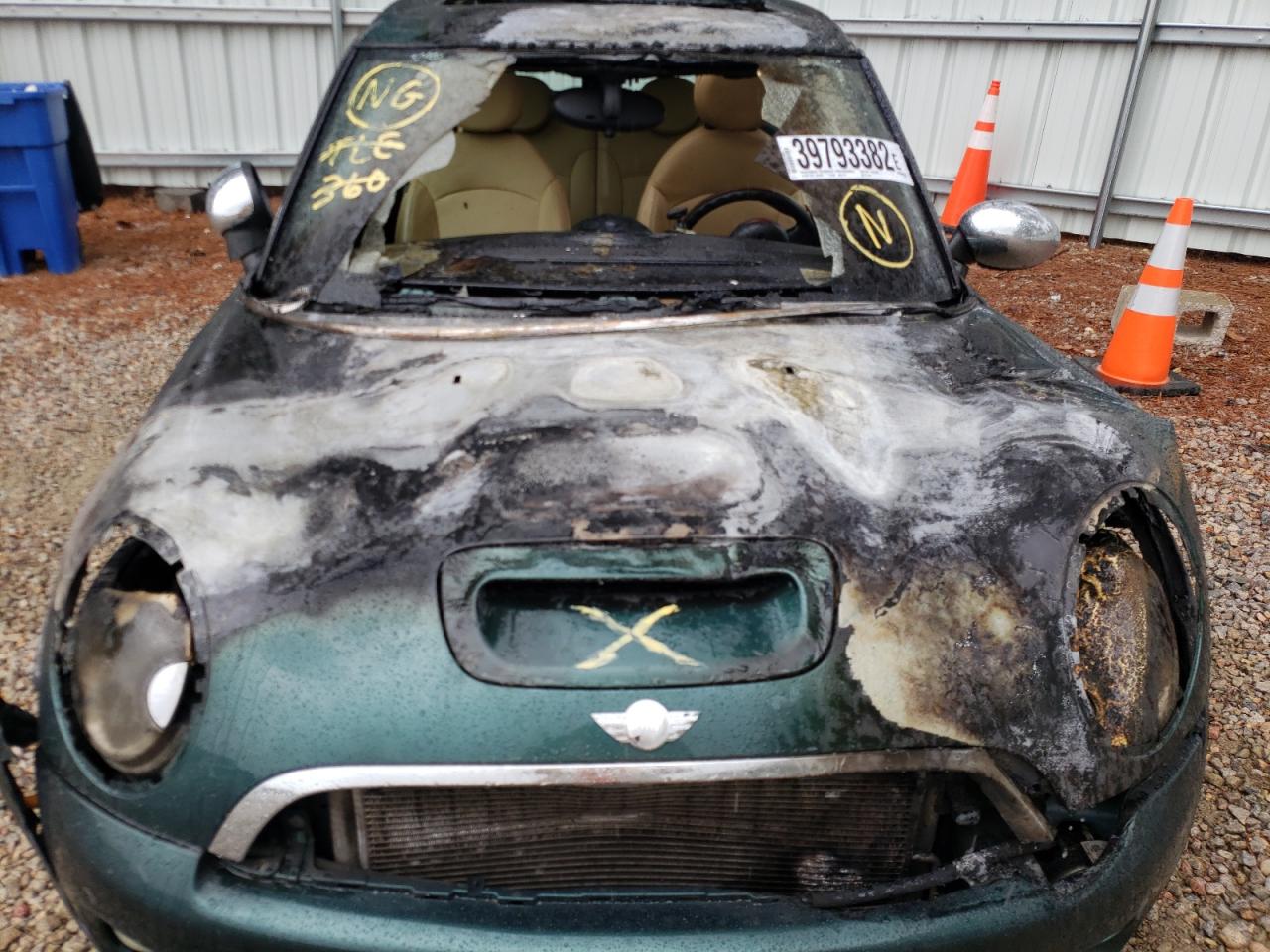Photo 9 from auction – 2009 MINI COOPER S C with VIN WMWMM33599TP74464