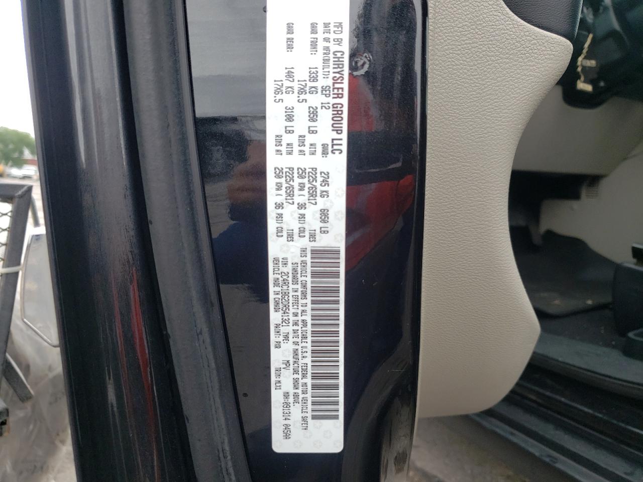 Photo 10 from auction – 2013 CHRYSLER TOWN & COU with VIN 2C4RC1BG2DR541321