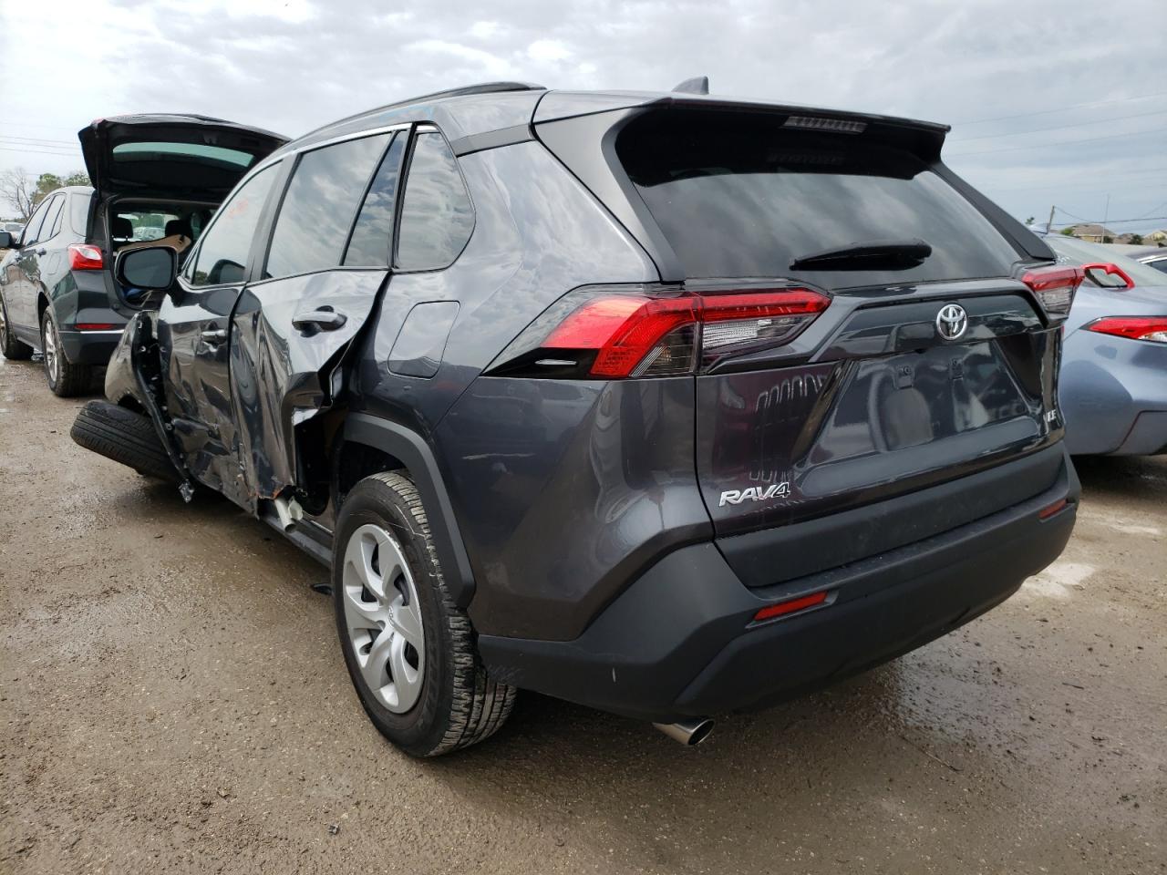 Photo 3 from auction – 2021 TOYOTA RAV4 LE with VIN 2T3H1RFV1MC097848