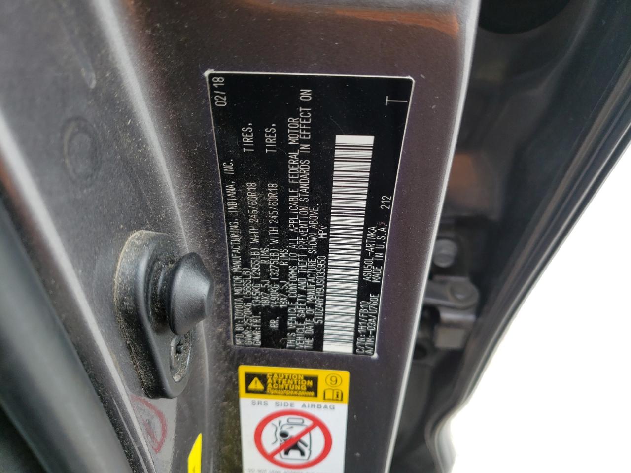 Photo 10 from auction – 2018 TOYOTA HIGHLANDER with VIN 5TDZARFH9JS035950