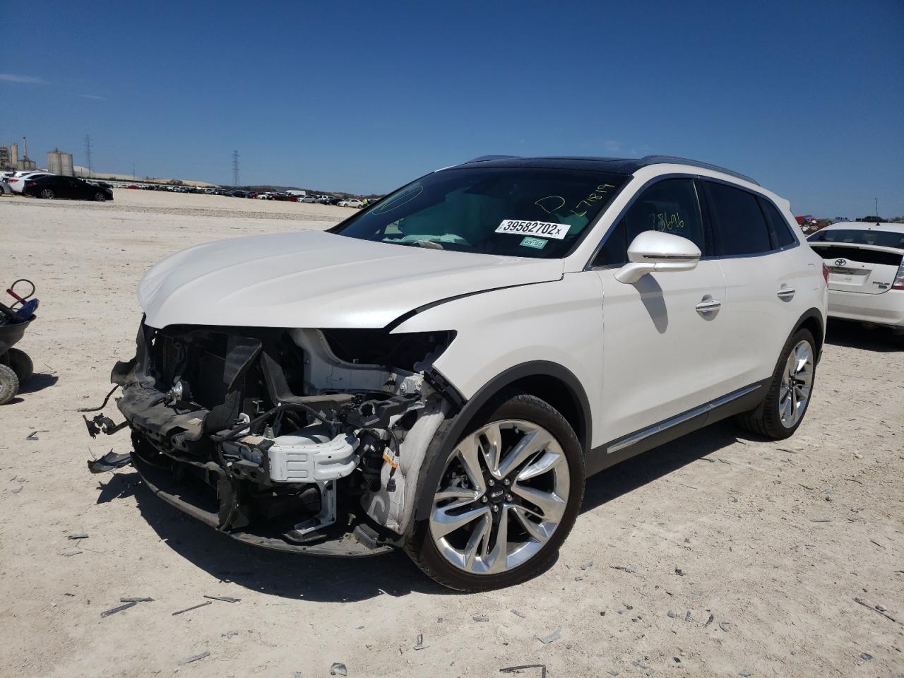 Photo 2 from auction – 2016 LINCOLN MKX RESERV with VIN 2LMTJ6LR9GBL71819