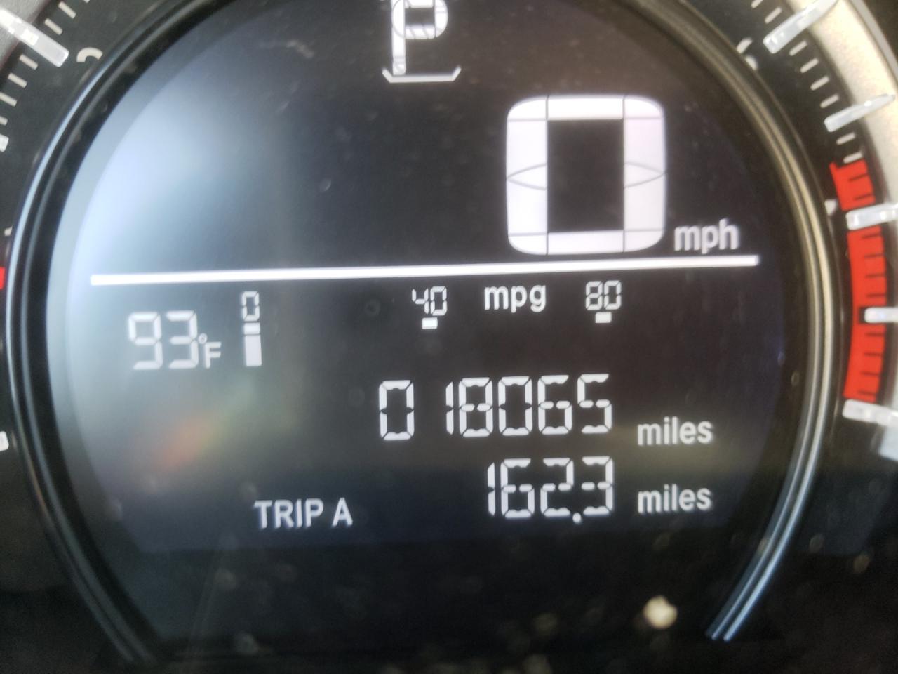 Photo 8 from auction – 2018 HONDA CIVIC LX with VIN 2HGFC2F57JH571743