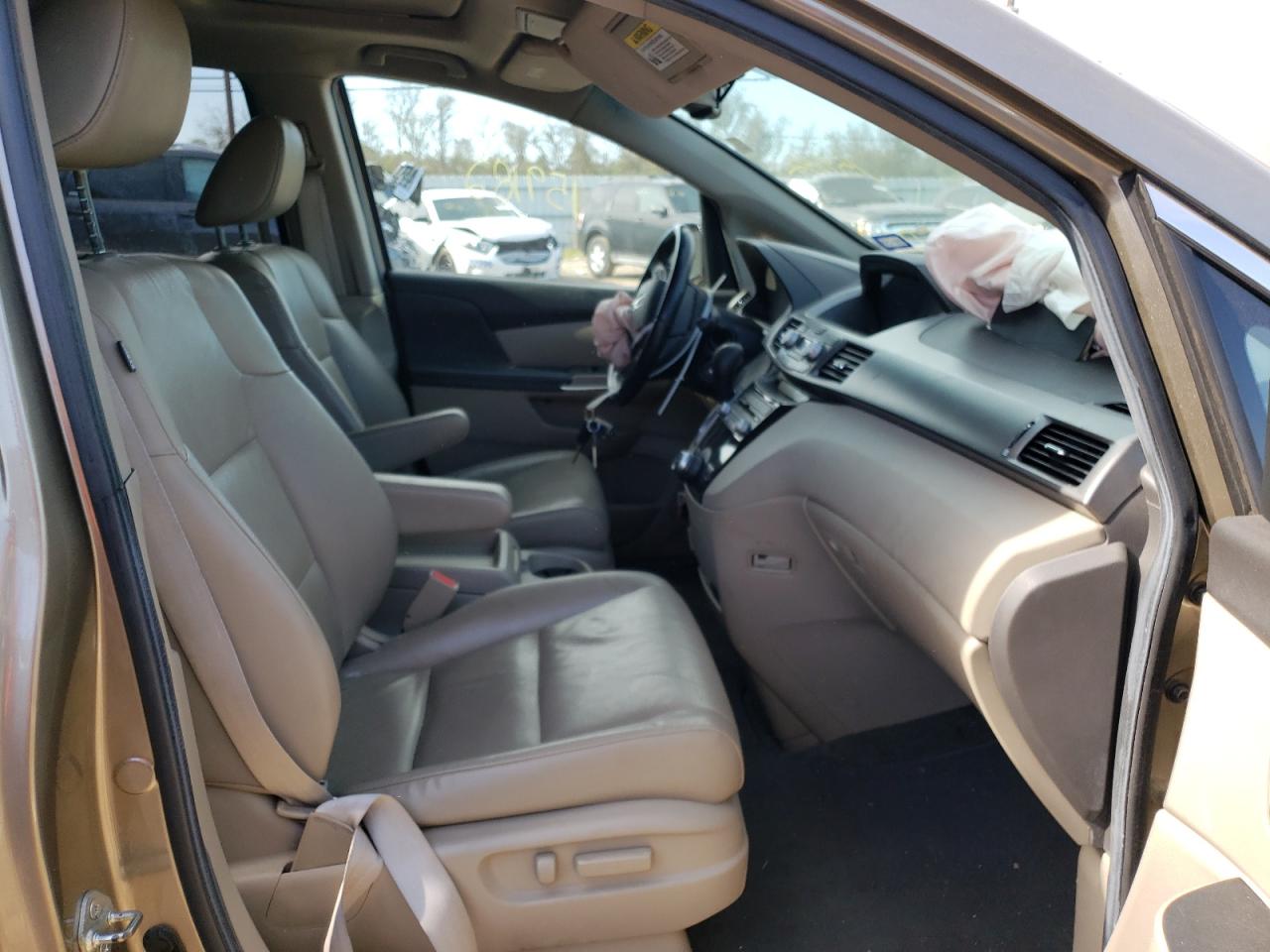Photo 5 from auction – 2012 HONDA ODYSSEY EX with VIN 5FNRL5H61CB018162