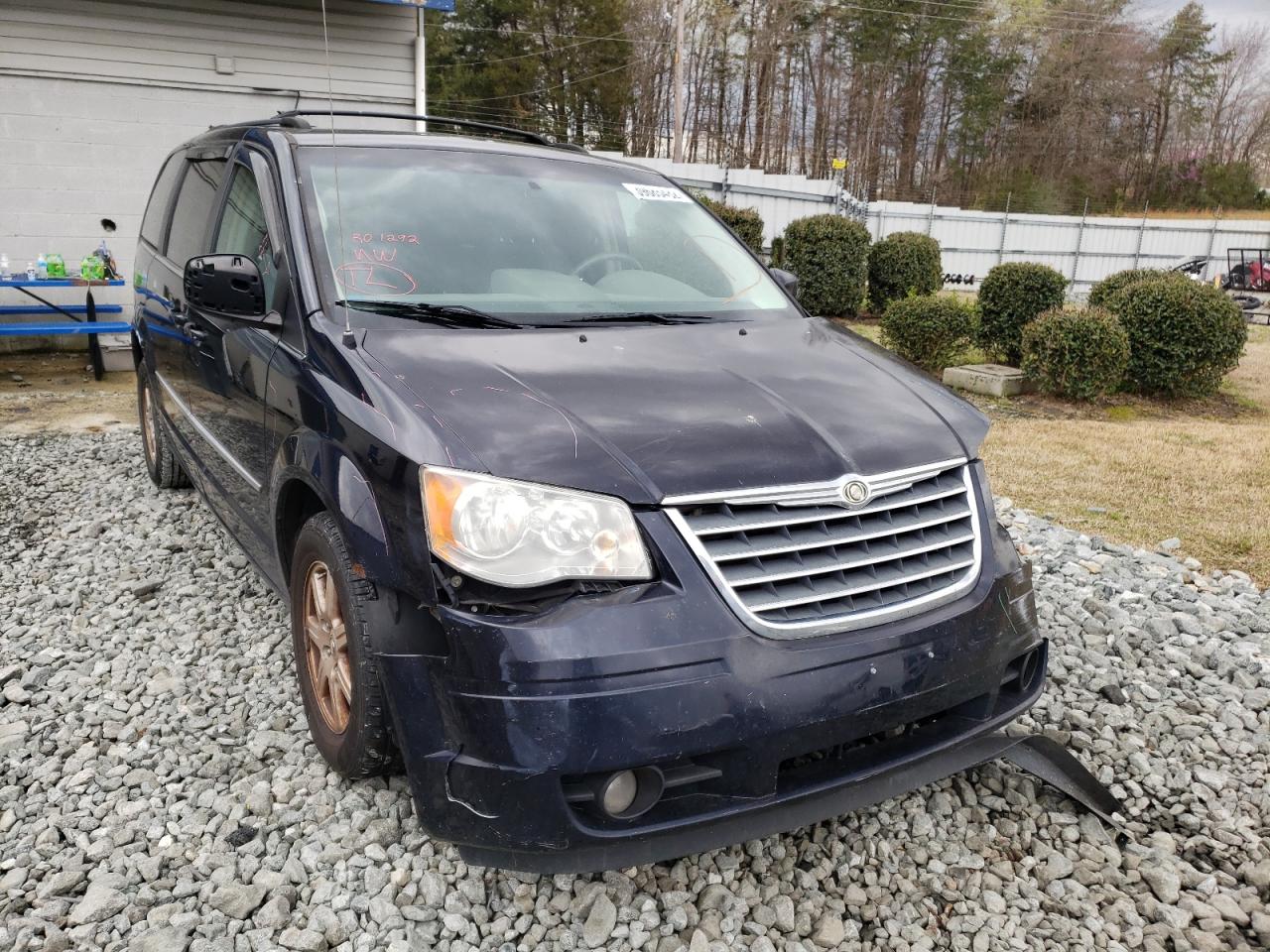CHRYSLER TOWN & COU 2010 with VIN 2A4RR5D18AR449019 - Photo from auction