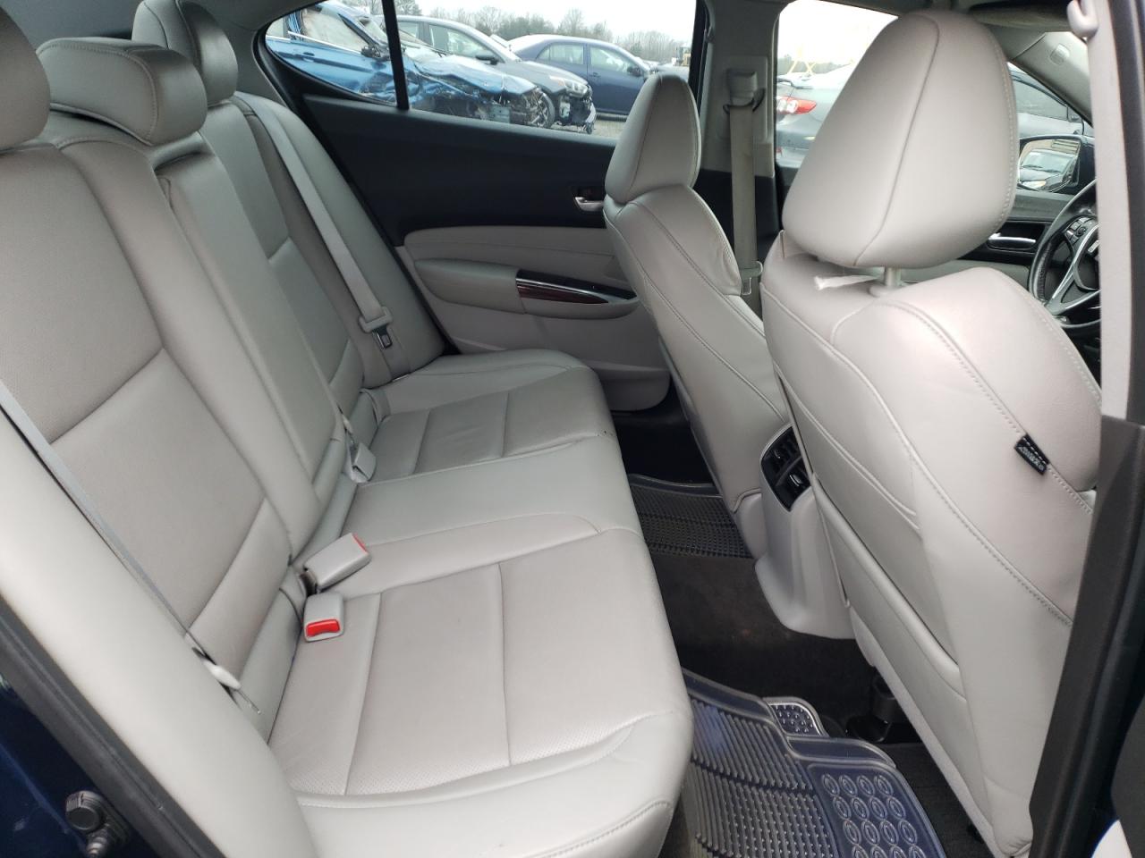 Фото 6 с аукциона – 2016 ACURA TLX TECH с VIN 19UUB2F53GA011767