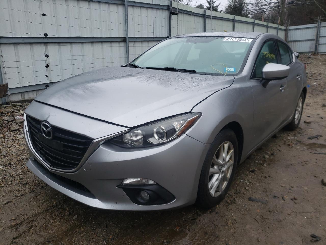 Photo 2 from auction – 2016 MAZDA 3 TOURING with VIN JM1BM1V76G1301207