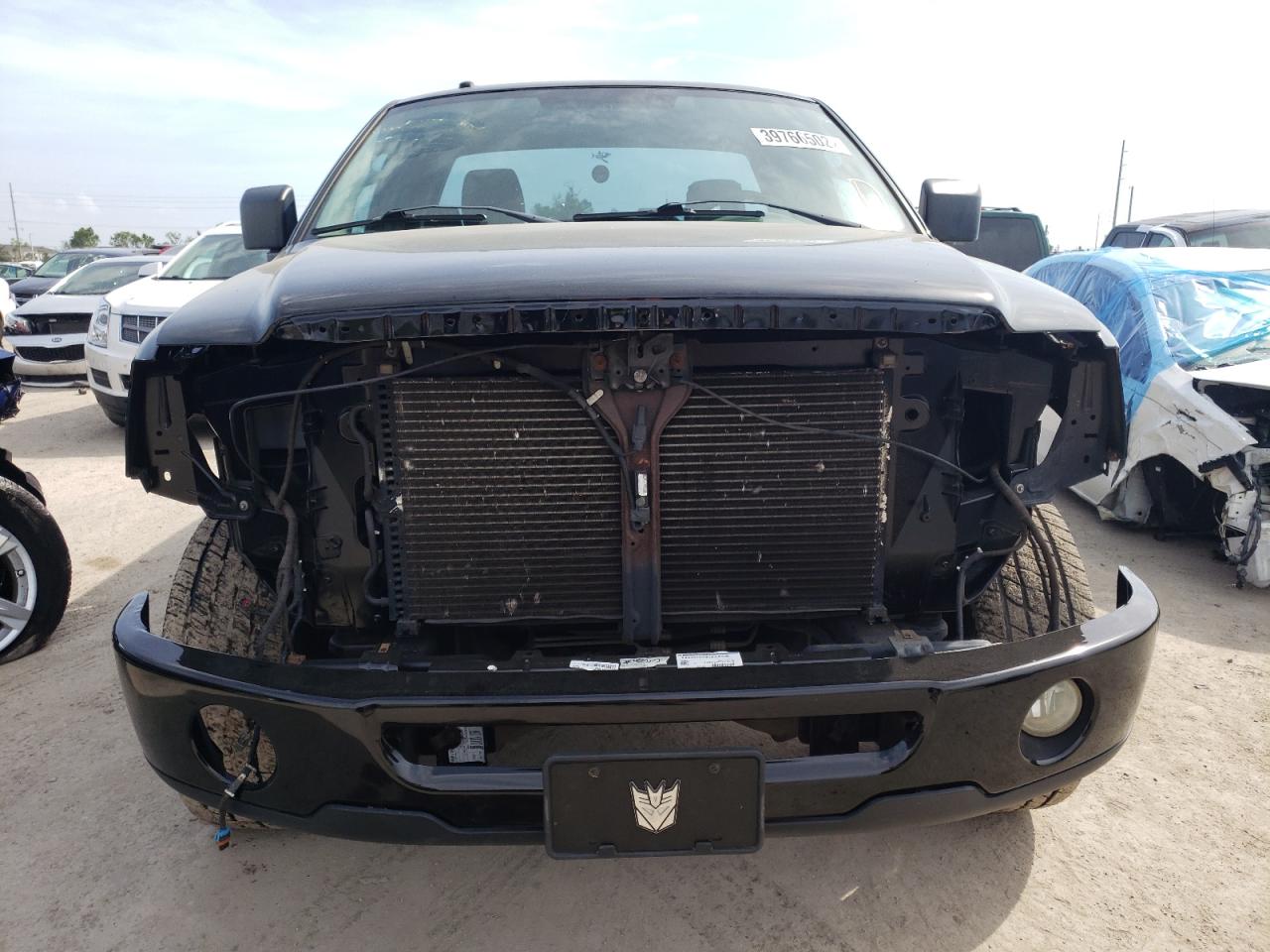 Photo 9 from auction – 2006 FORD F150 with VIN 1FTRF12246NA53239