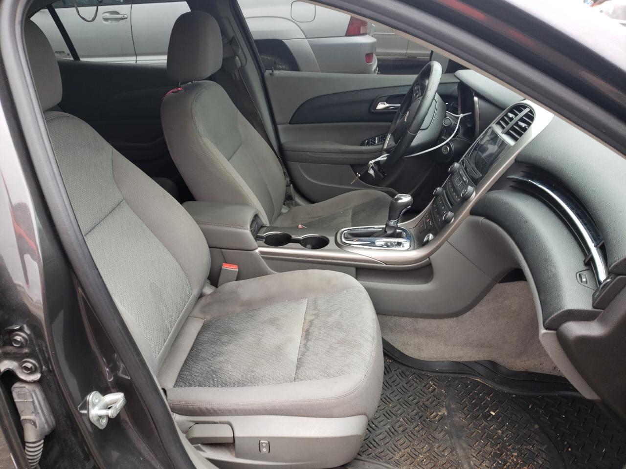 Photo 5 from auction – 2013 CHEVROLET MALIBU LS with VIN 1G11B5SA4DF231495