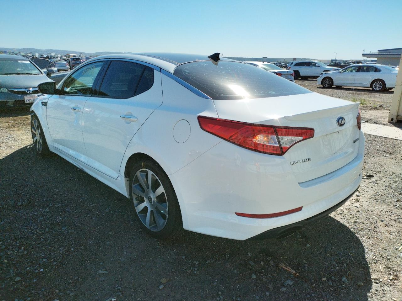 Photo 3 from auction – 2013 KIA OPTIMA SX with VIN 5XXGR4A63DG195823