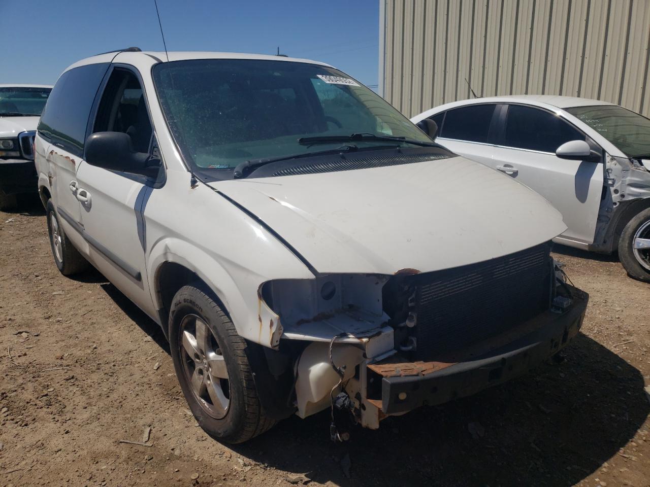 DODGE CARAVAN SX 2005 z numerem VIN 1D4GP45R05B204398 - Zdjęcie z aukcji