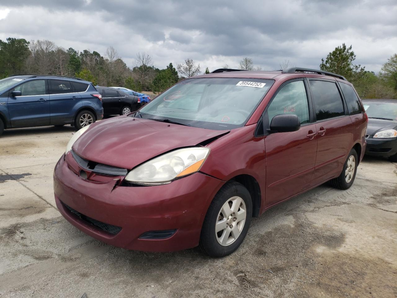 Photo 2 from auction – 2007 TOYOTA SIENNA CE with VIN 5TDZK23C67S005598