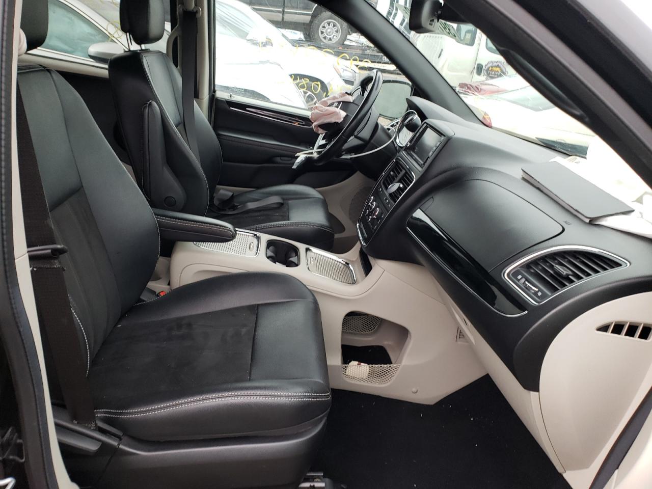 Photo 5 from auction – 2019 DODGE GRAND CARA with VIN 2C4RDGCG2KR765362