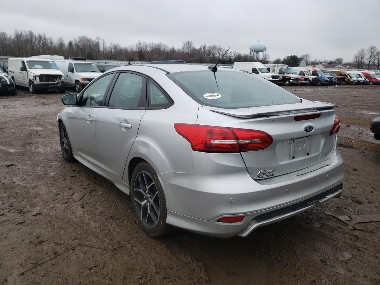 Photo 3 from auction – 2016 FORD FOCUS SE with VIN 1FADP3F24GL400987