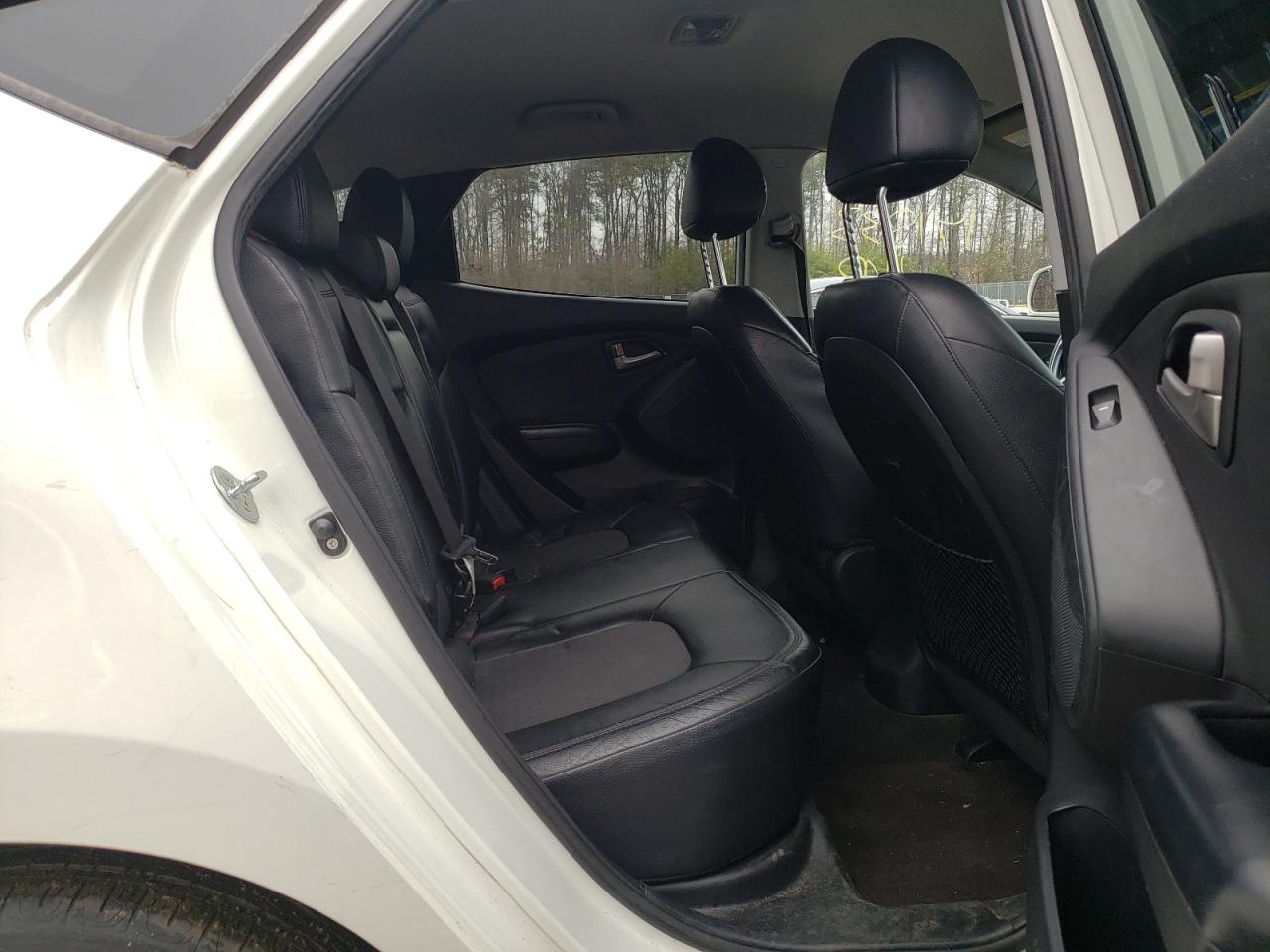Photo 6 from auction – 2011 HYUNDAI TUCSON GLS with VIN KM8JU3AC4BU201586