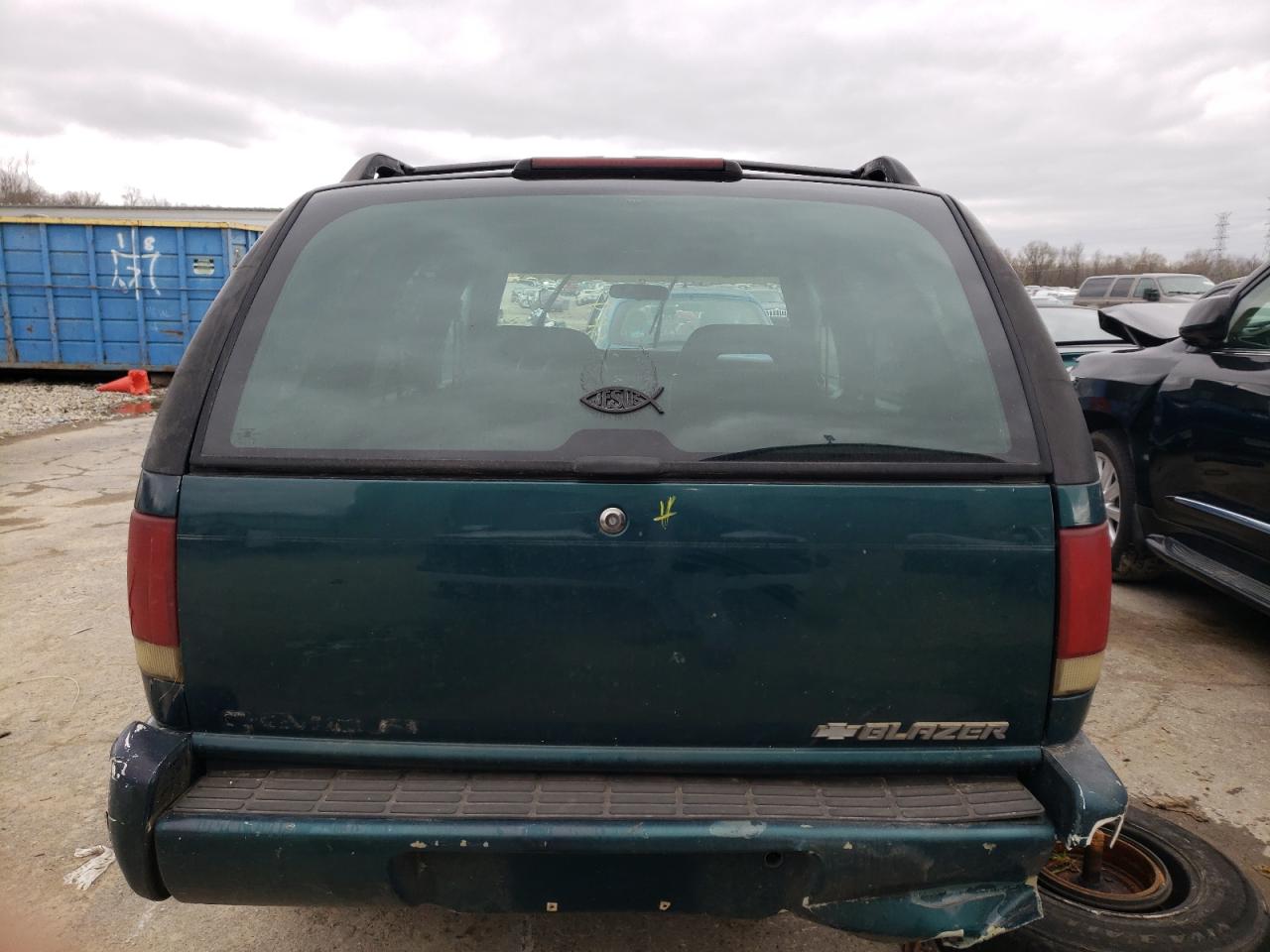 Photo 9 from auction – 1997 CHEVROLET BLAZER with VIN 1GNCS13W9V2155839