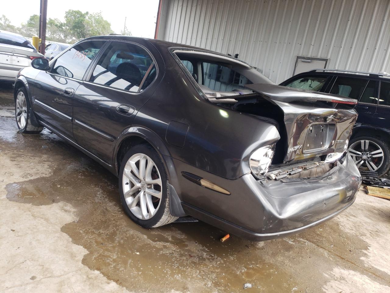 Photo 3 from auction – 2000 NISSAN MAXIMA with VIN JN1CA31A3YT022770