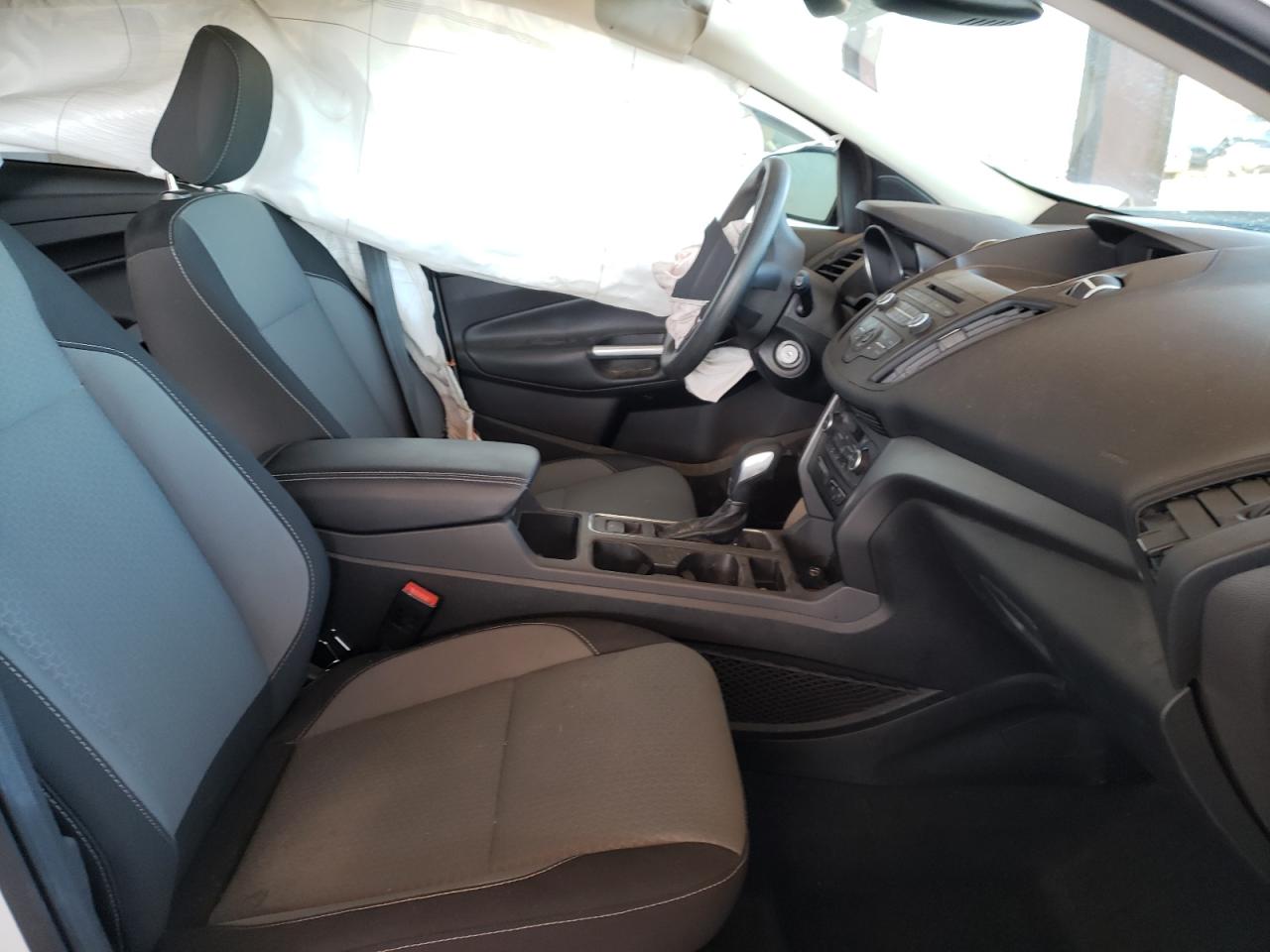Photo 5 from auction – 2018 FORD ESCAPE SE with VIN 1FMCU0GD9JUC11455