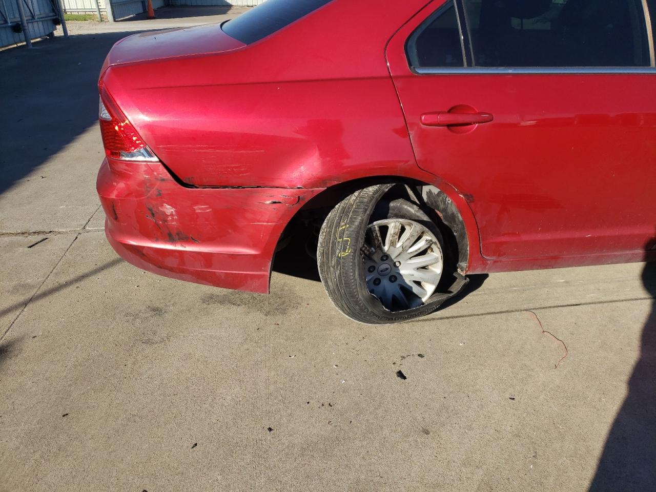 Photo 9 from auction – 2012 FORD FUSION HYB with VIN 3FADP0L33CR186405