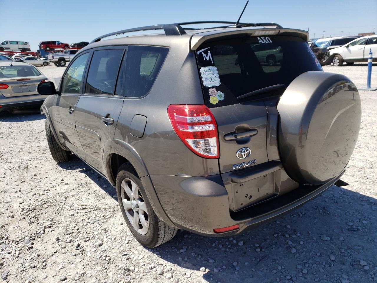 Photo 3 from auction – 2011 TOYOTA RAV4 LIMIT with VIN JTMDF4DV4B5042934