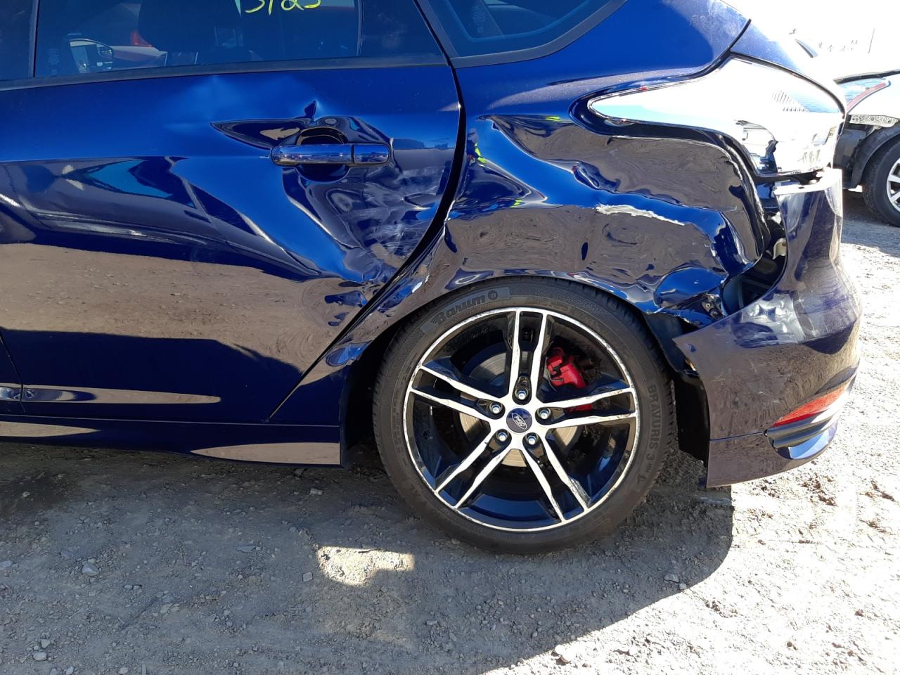 Photo 9 from auction – 2016 FORD FOCUS ST with VIN 1FADP3L98GL337247
