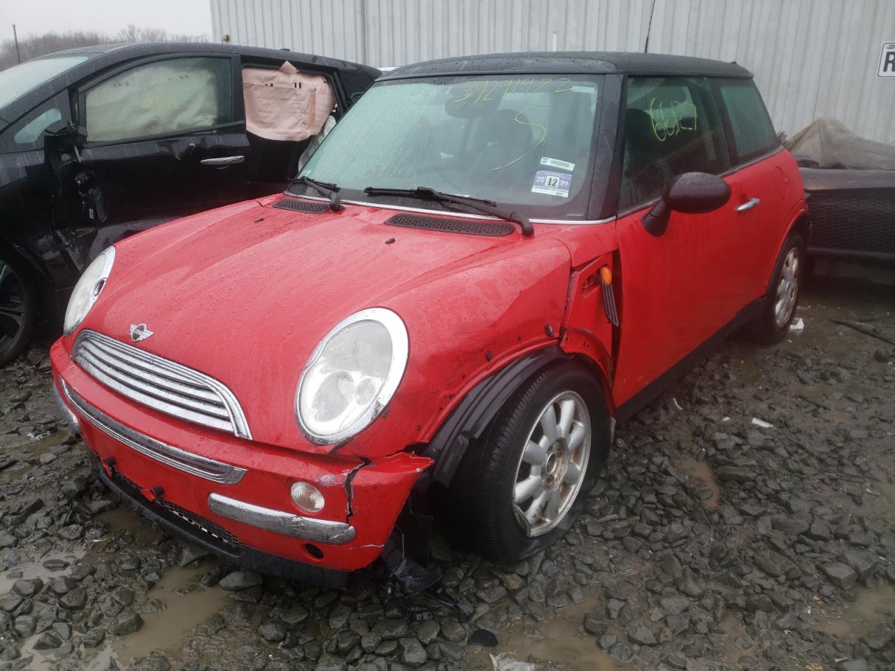 Photo 2 from auction – 2004 MINI COOPER with VIN WMWRC33474TJ55290