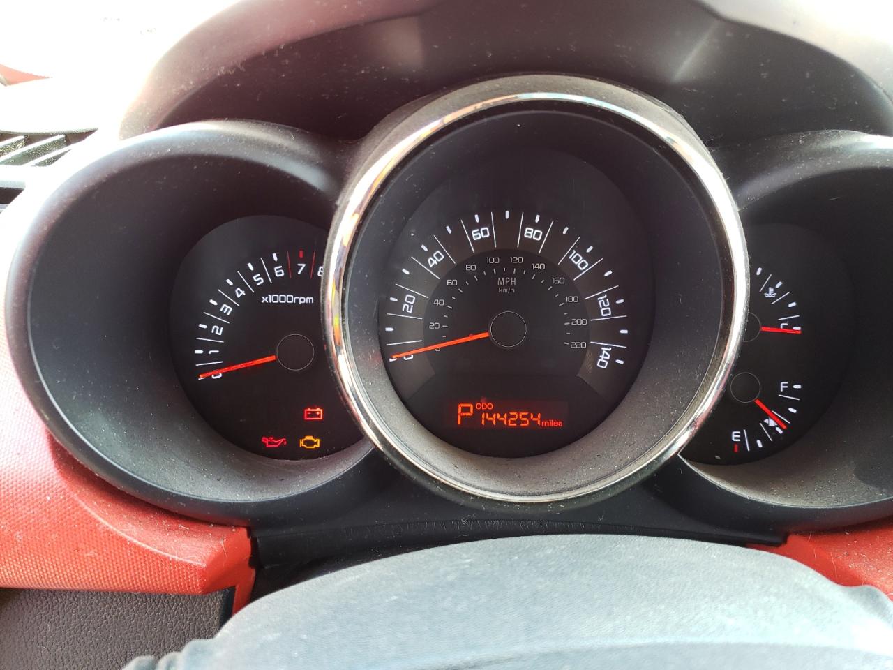 Photo 8 from auction – 2011 KIA SOUL + with VIN KNDJT2A2XB7228413