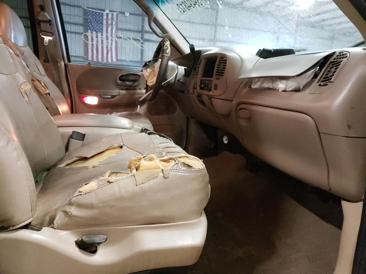 Photo 5 from auction – 2001 FORD F150 SUPER with VIN 1FTRW08L51KE15969