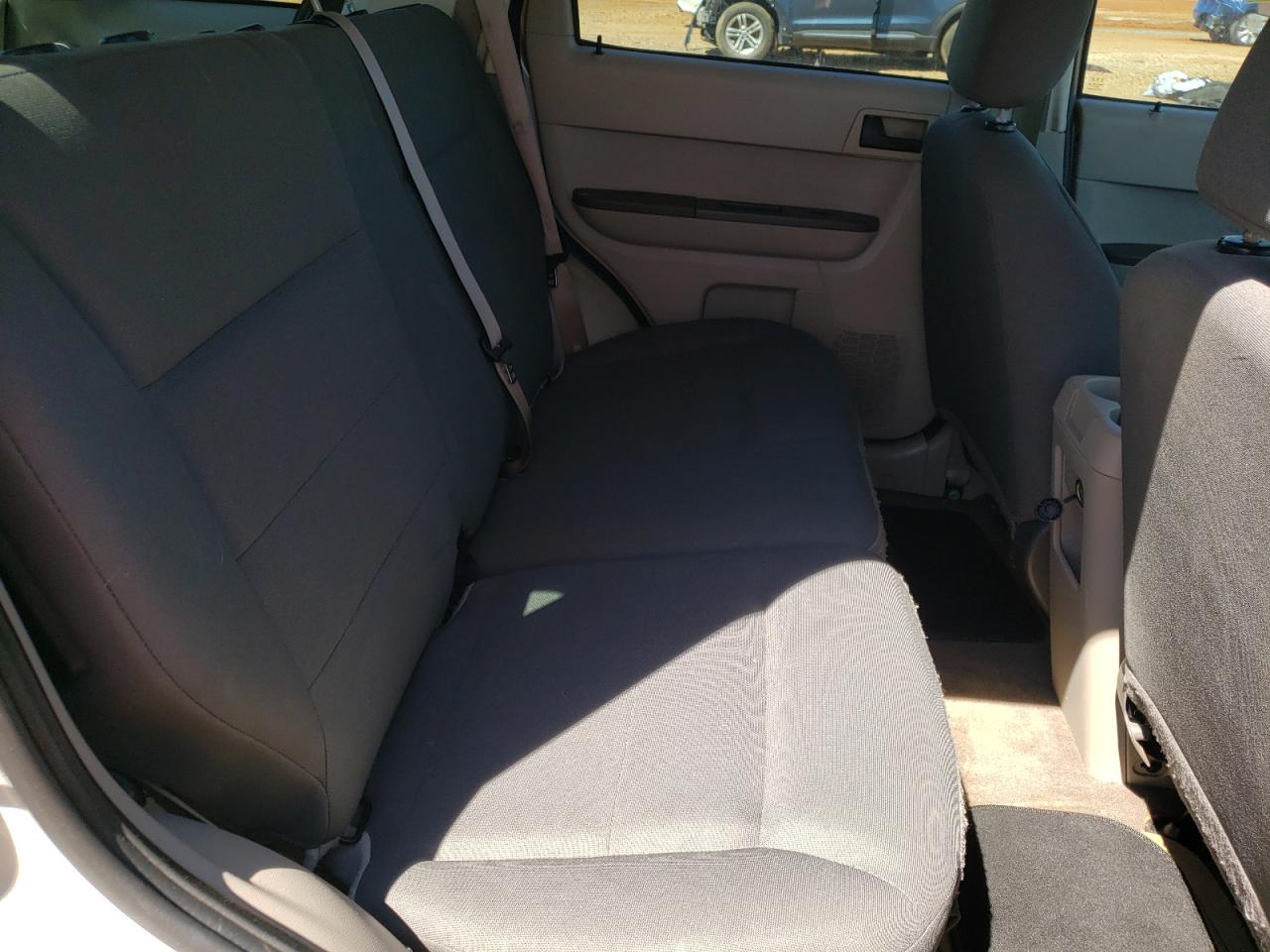 Photo 6 from auction – 2008 FORD ESCAPE XLS with VIN 1FMCU02Z08KD84791