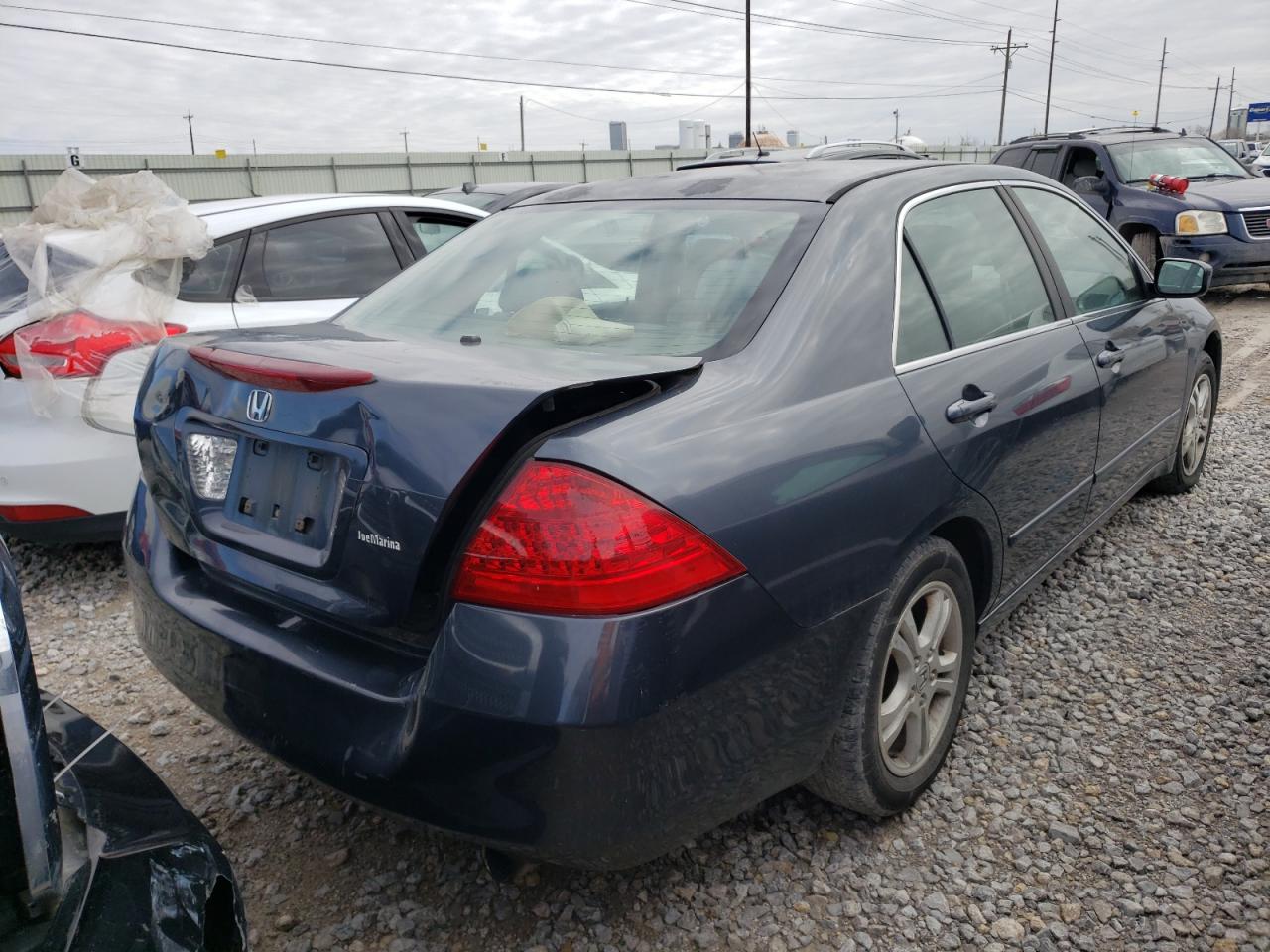 Photo 4 from auction – 2007 HONDA ACCORD S with VIN JHMCM56397C003101