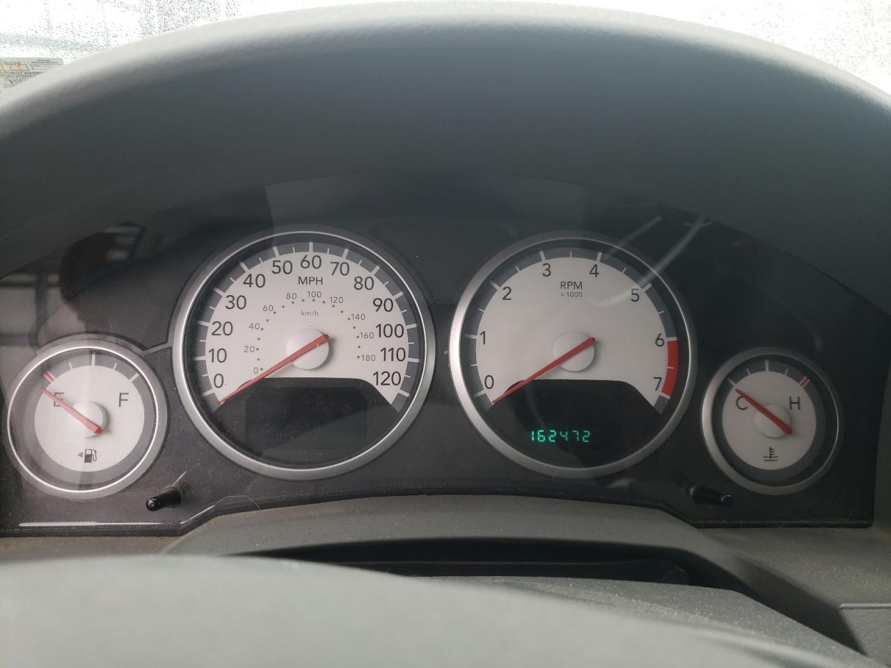 Photo 8 from auction – 2010 DODGE GRAND CARA with VIN 2D4RN5D16AR107301