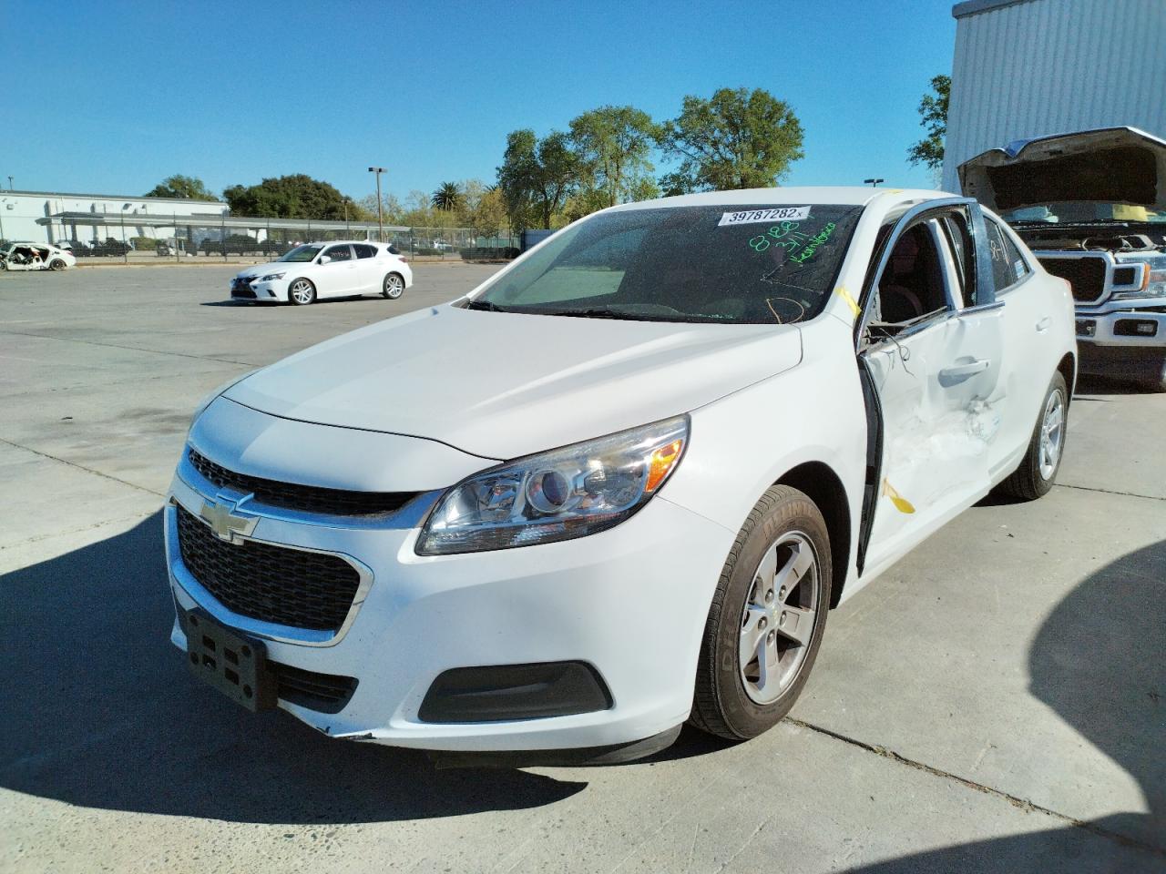 Photo 2 from auction – 2016 CHEVROLET MALIBU LIM with VIN 1G11C5SA4GF151311