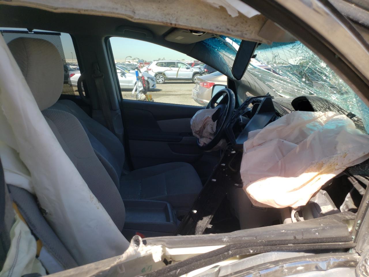 Photo 5 from auction – 2012 HONDA ODYSSEY EX with VIN 5FNRL5H4XCB091559