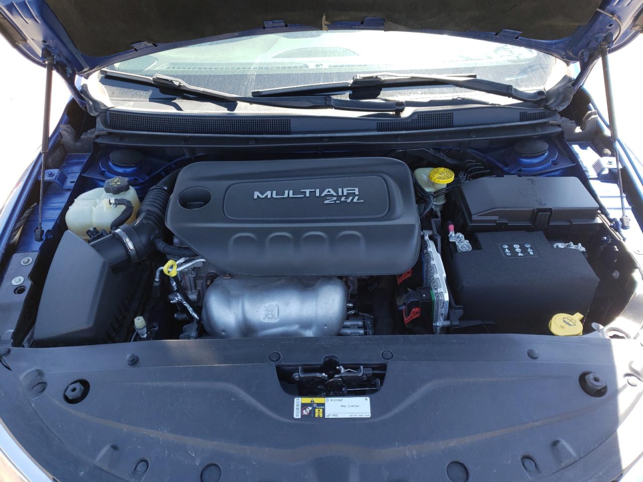 Photo 7 from auction – 2016 CHRYSLER 200 LIMITE with VIN 1C3CCCAB9GN178142