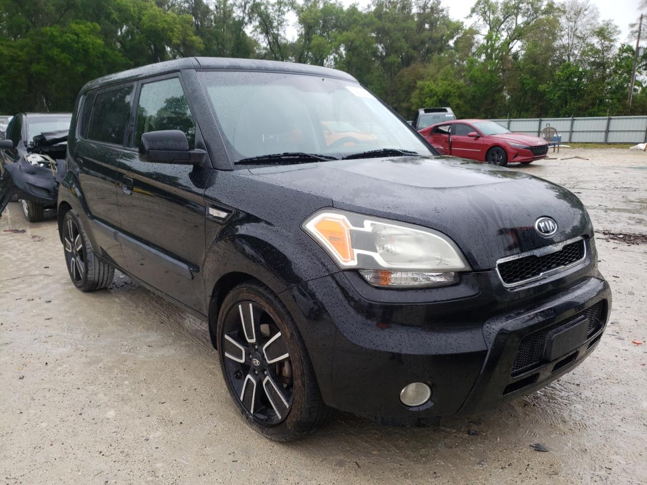 KIA SOUL + 2010 with VIN KNDJT2A27A7126629 - Photo from auction