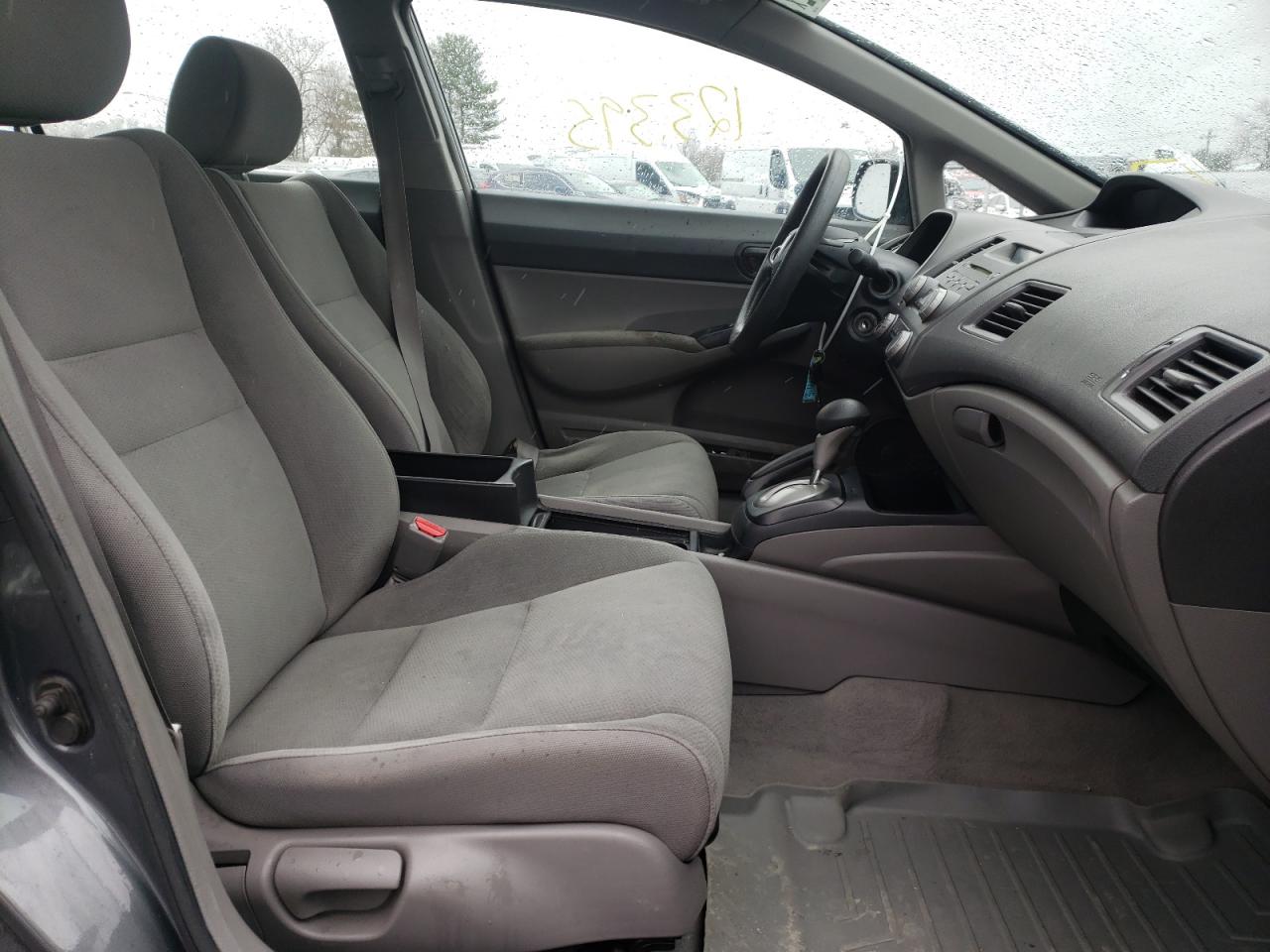 Photo 5 from auction – 2011 HONDA CIVIC VP with VIN 19XFA1F33BE047001