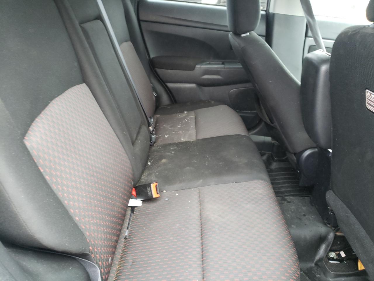 Photo 6 from auction – 2017 MITSUBISHI OUTLANDER with VIN JA4AR3AU5HZ046437