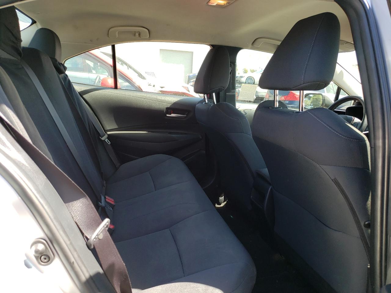 Photo 6 from auction – 2021 TOYOTA COROLLA LE with VIN JTDEAMDE9MJ019176