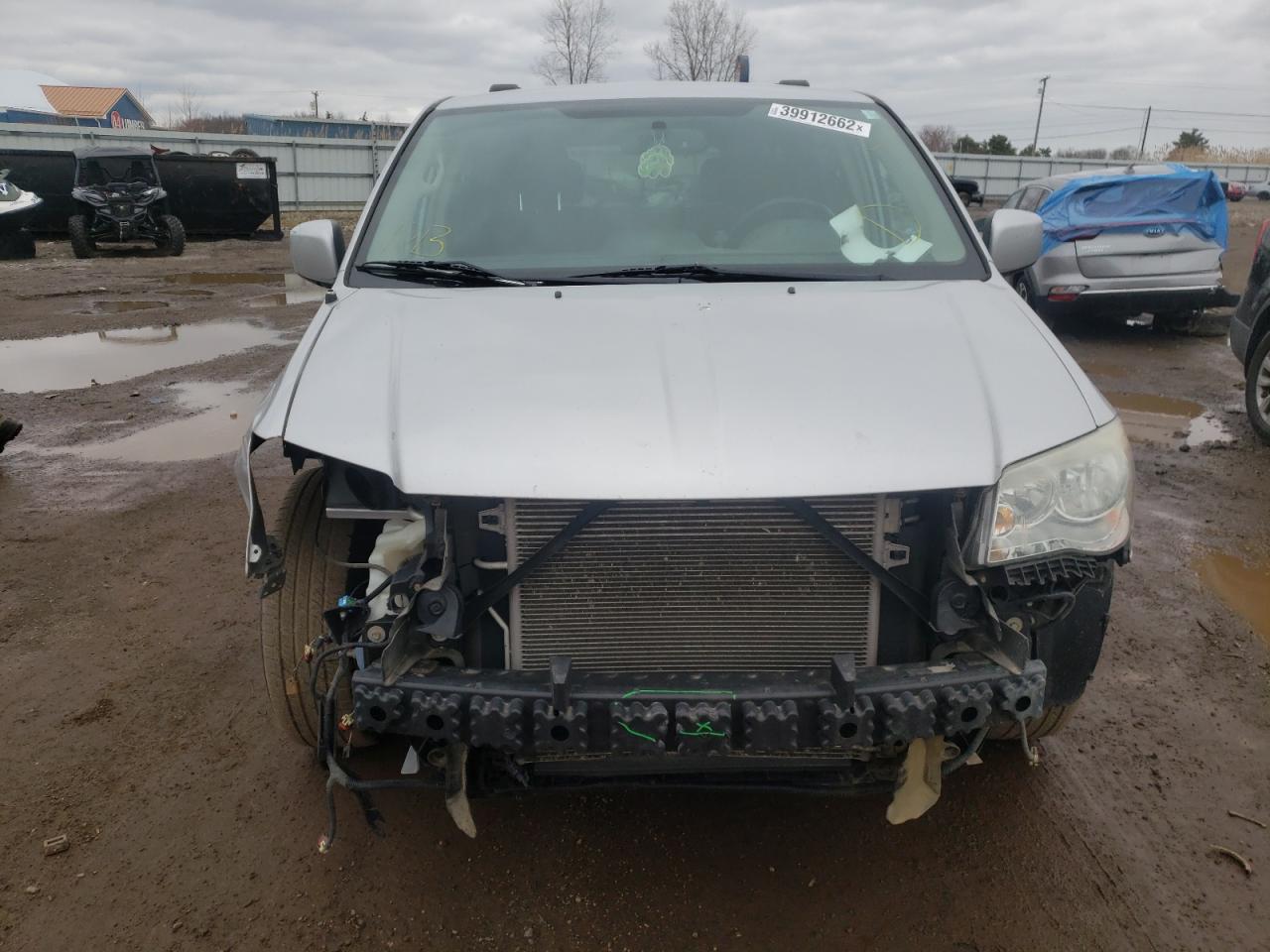 Photo 9 from auction – 2012 CHRYSLER TOWN & COU with VIN 2C4RC1BGXCR175316