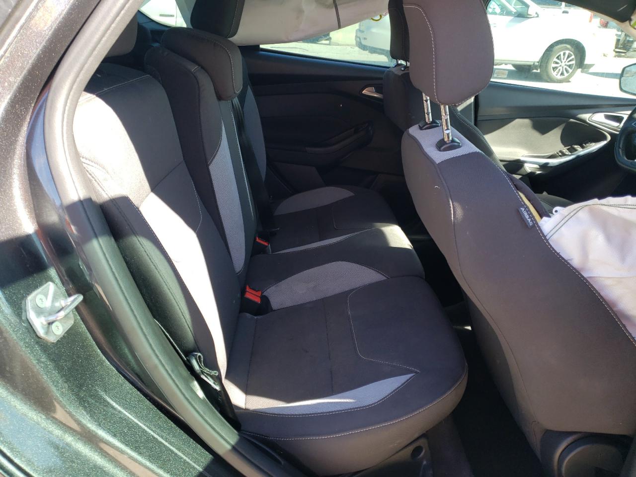 Photo 6 from auction – 2018 FORD FOCUS ST with VIN 1FADP3L99JL304135