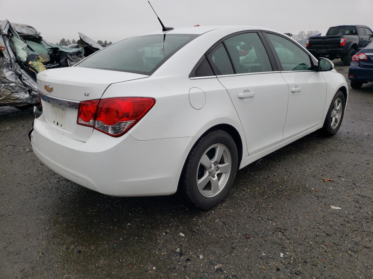 Photo 4 from auction – 2014 CHEVROLET CRUZE LT with VIN 1G1PC5SB2E7355504