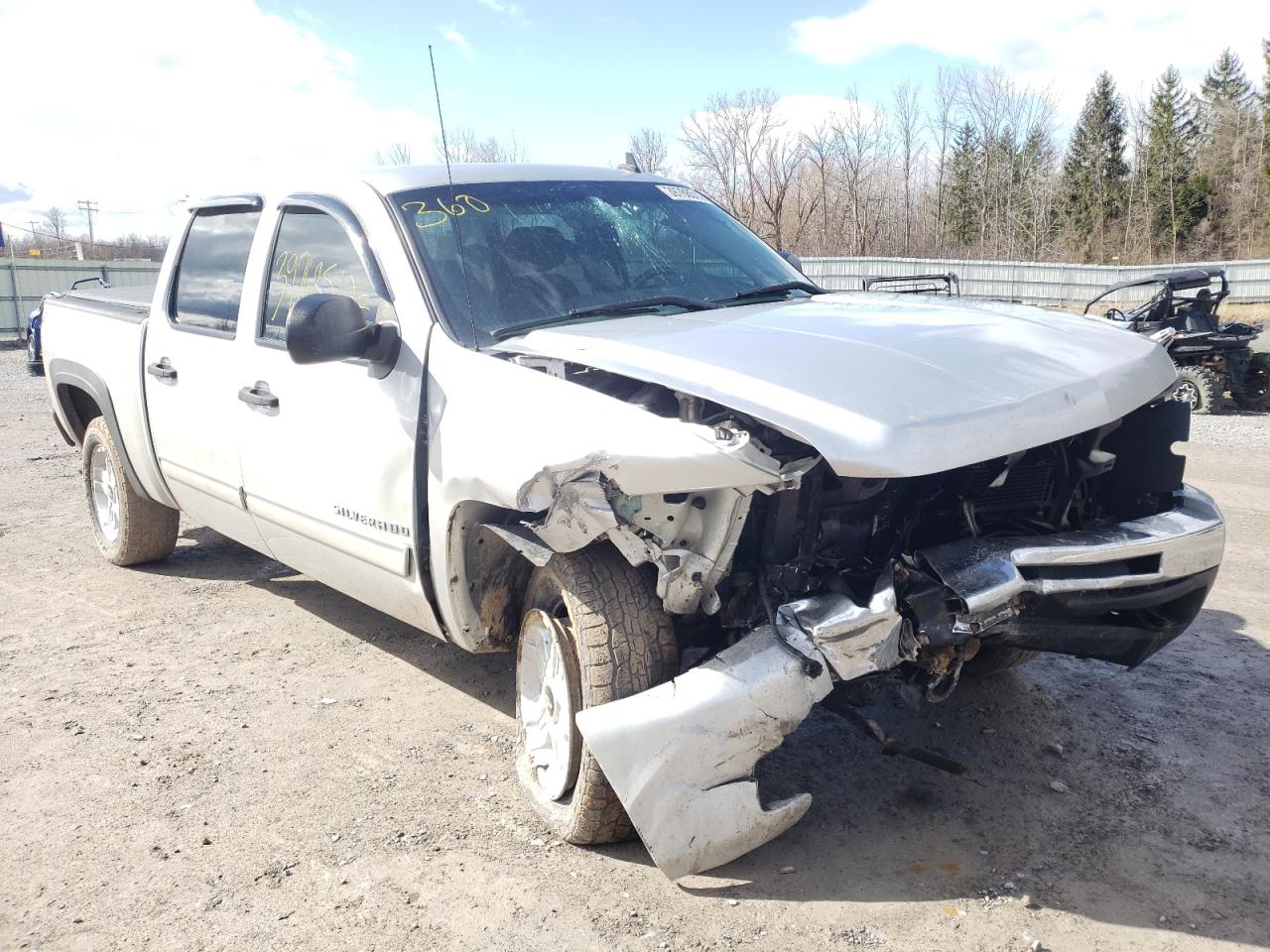 CHEVROLET SILVERADO 2011 with VIN 1GCPKSE37BF145818 - Photo from auction