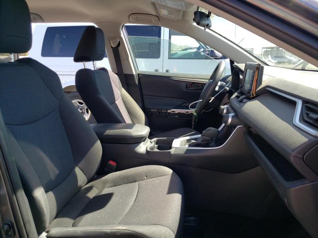 Photo 5 from auction – 2019 TOYOTA RAV4 LE with VIN JTMH1RFVXKD039360