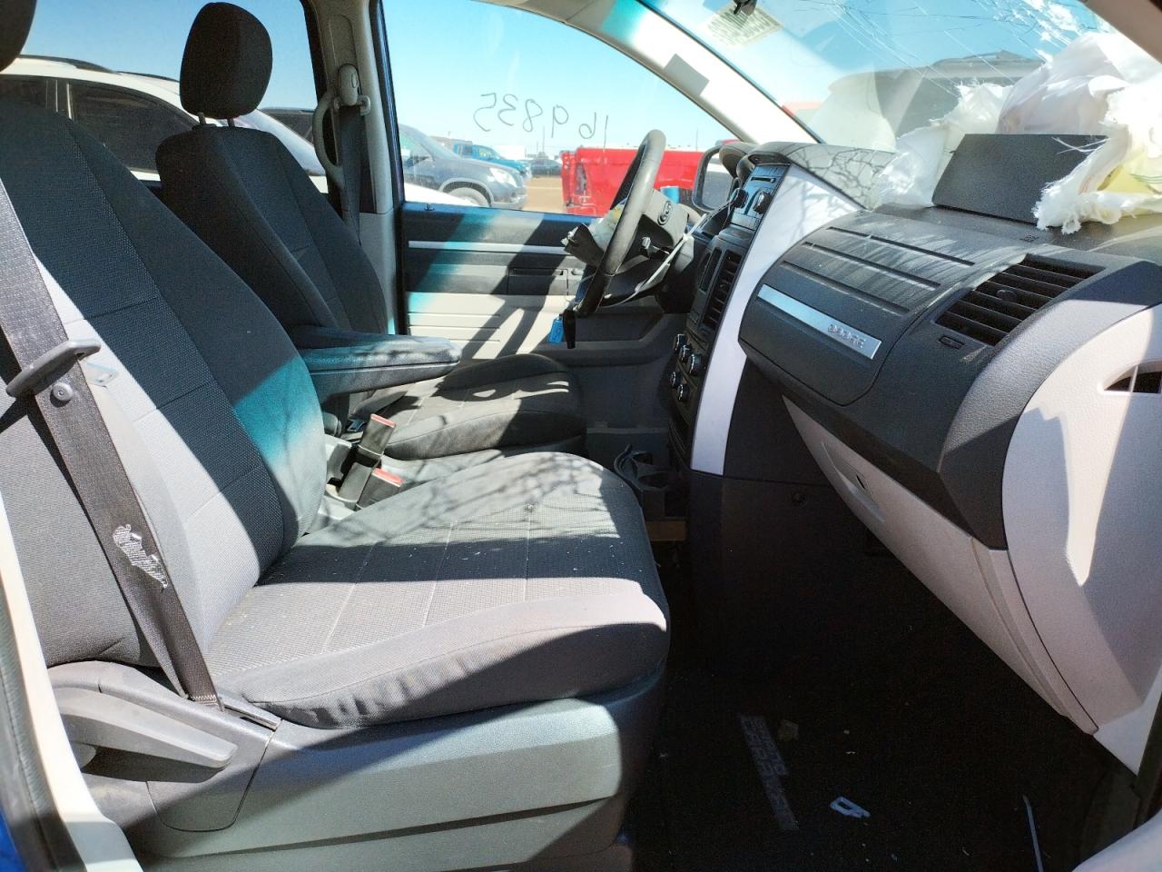 Photo 5 from auction – 2008 DODGE GRAND CARA with VIN 2D8HN54P78R805277