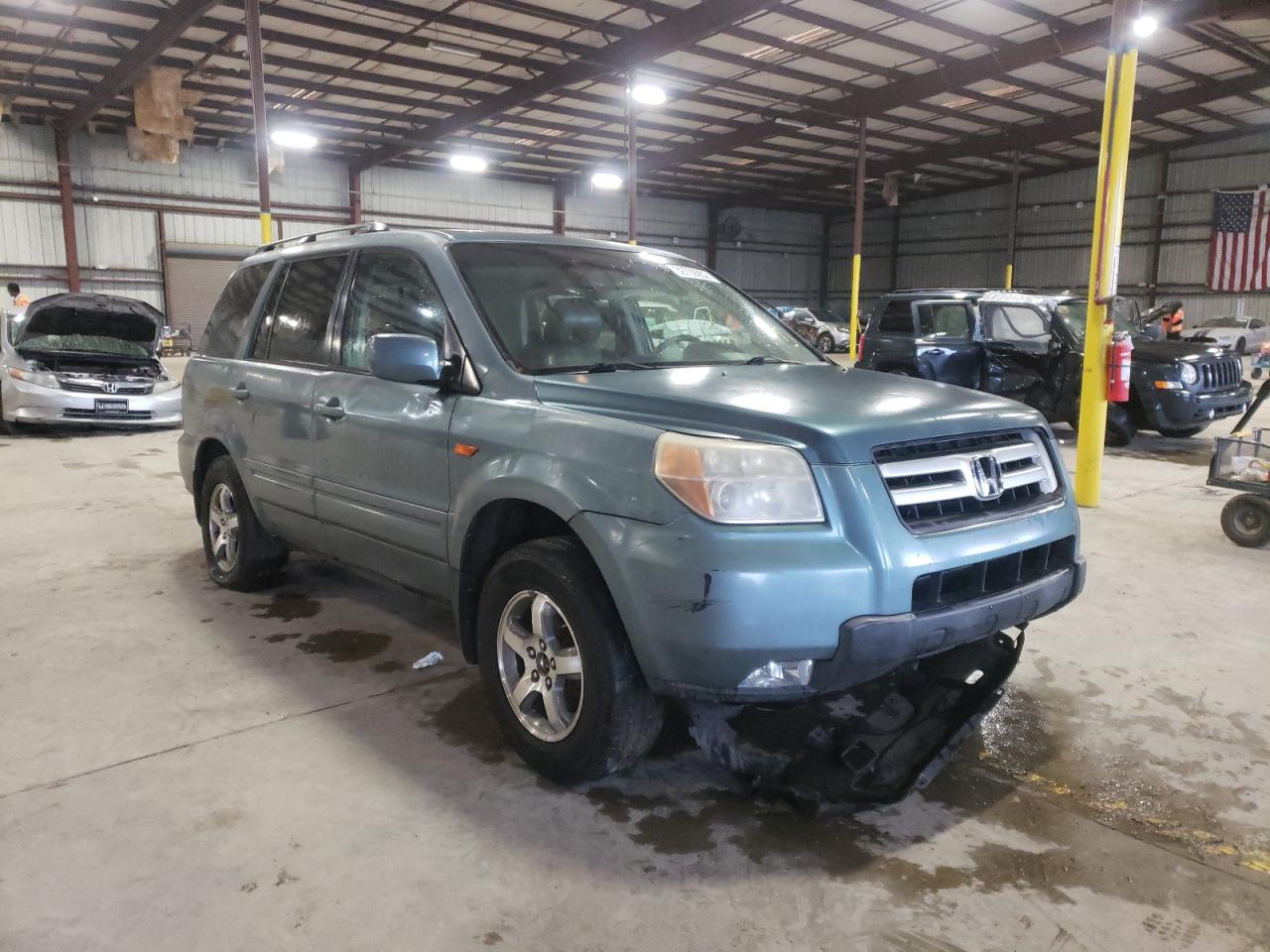 HONDA PILOT EX 2006 with VIN 5FNYF28506B012043 - Photo from auction