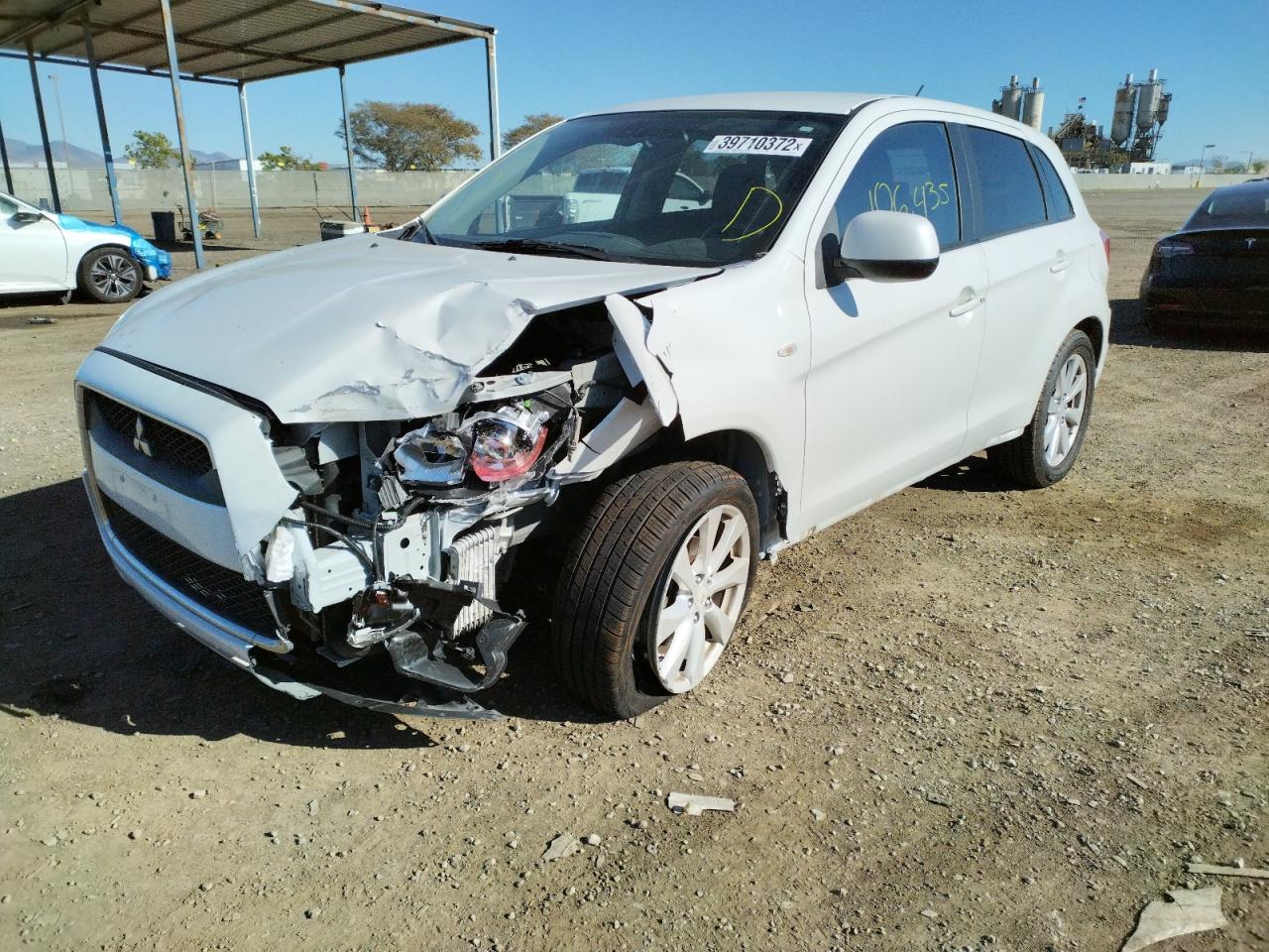 Photo 2 from auction – 2012 MITSUBISHI OUTLANDER with VIN JA4AP4AU8CZ011332