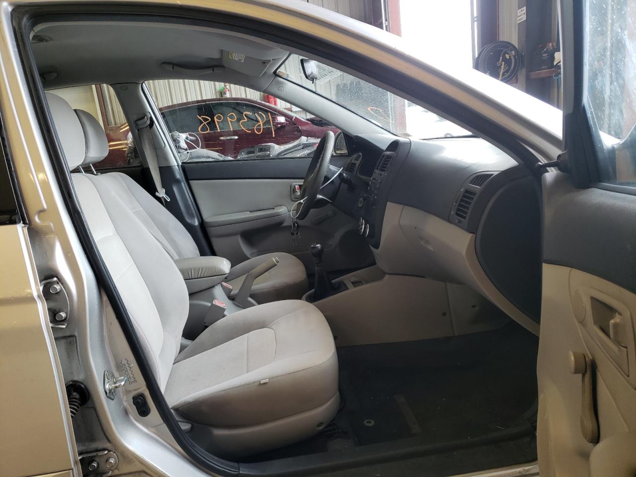 Photo 5 from auction – 2009 KIA SPECTRA EX with VIN KNAFE221X95621434