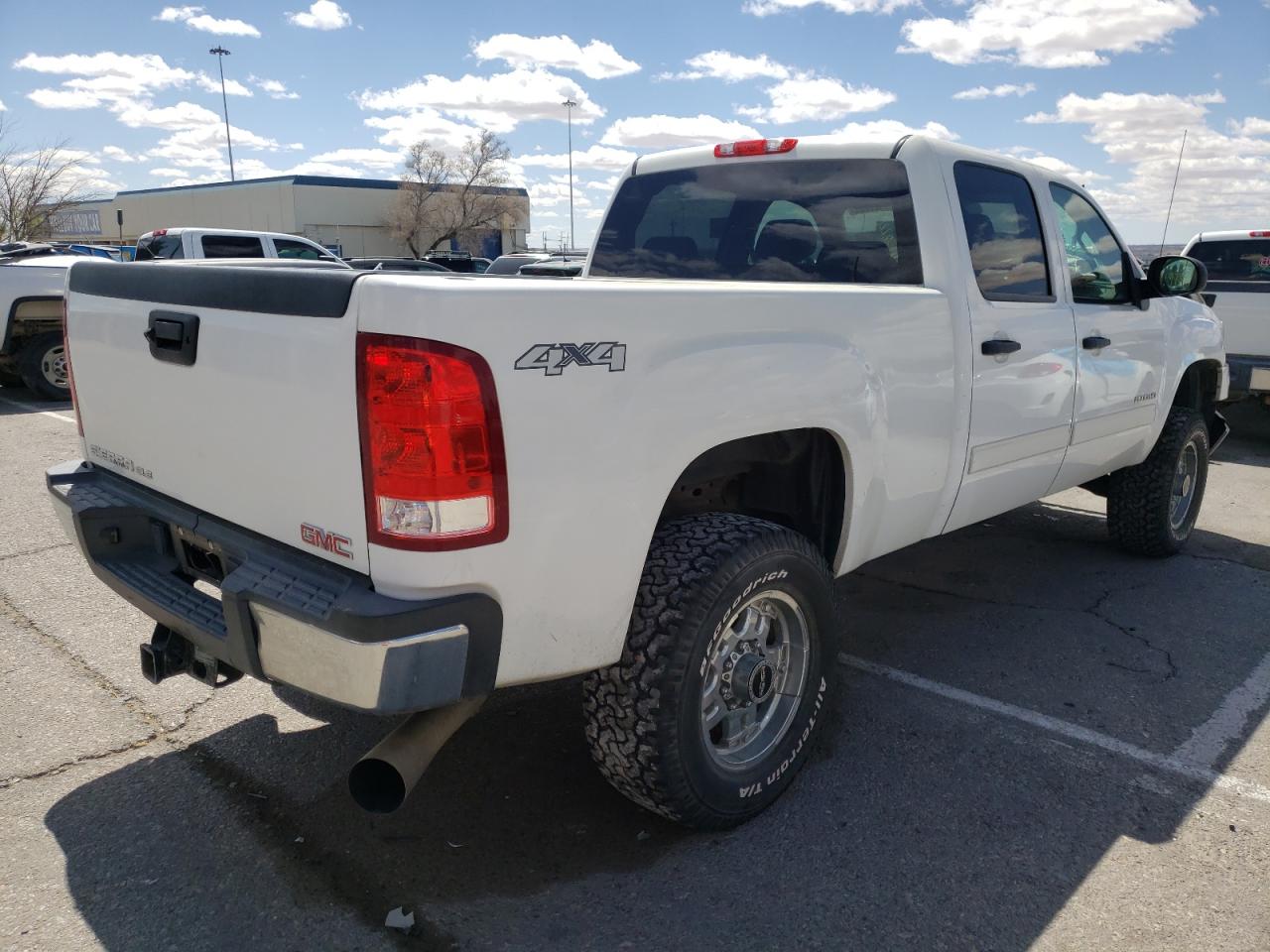 Photo 4 from auction – 2014 GMC SIERRA K25 with VIN 1GT120C87EF173499