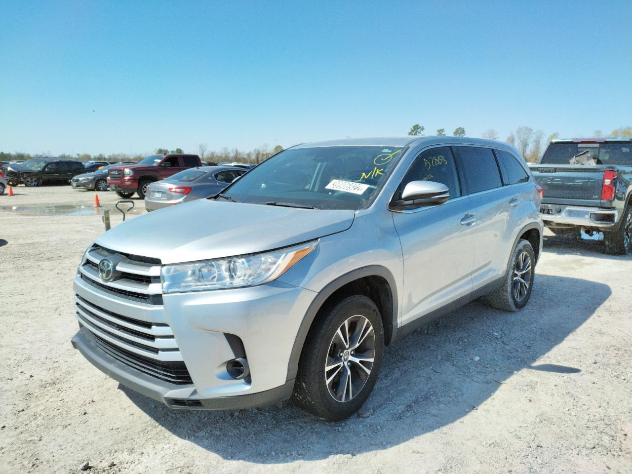 Foto 2 de la subasta – 2019 TOYOTA HIGHLANDER con VIN 5TDZZRFH2KS337655